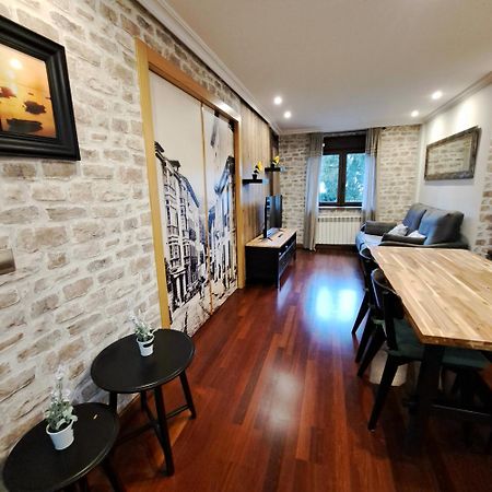 Apartamento Con Terraza Al Puente Romano กังกัส เด โอนิส ภายนอก รูปภาพ